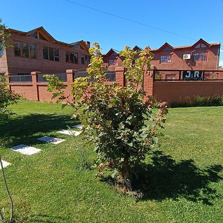 פריטו מורנו Hospedaje, Departamentos J&R מראה חיצוני תמונה